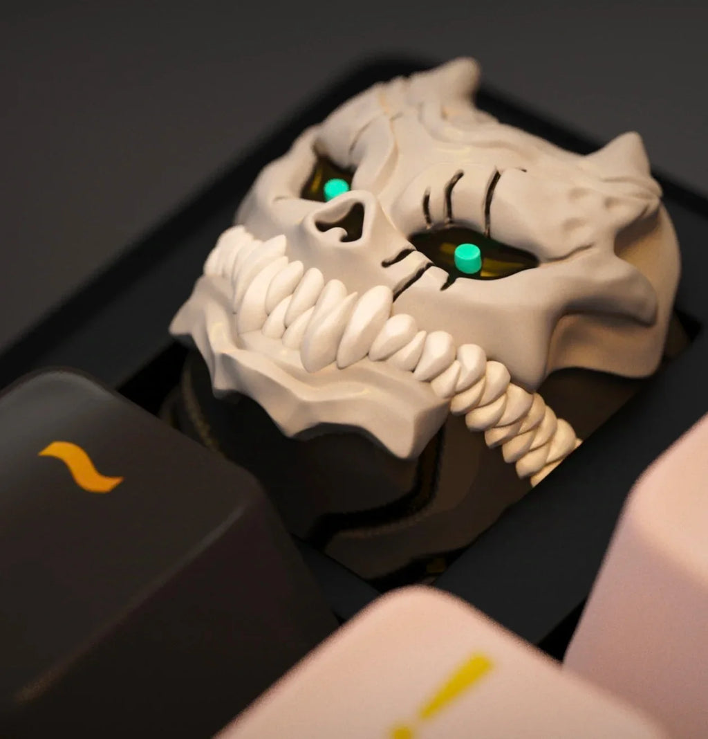 Monster Keycaps Custom White Cool Skull Cross Axis Mechanical Keyboard Keycaps Original Design 3D Resin Handmade Cartoon Keycaps