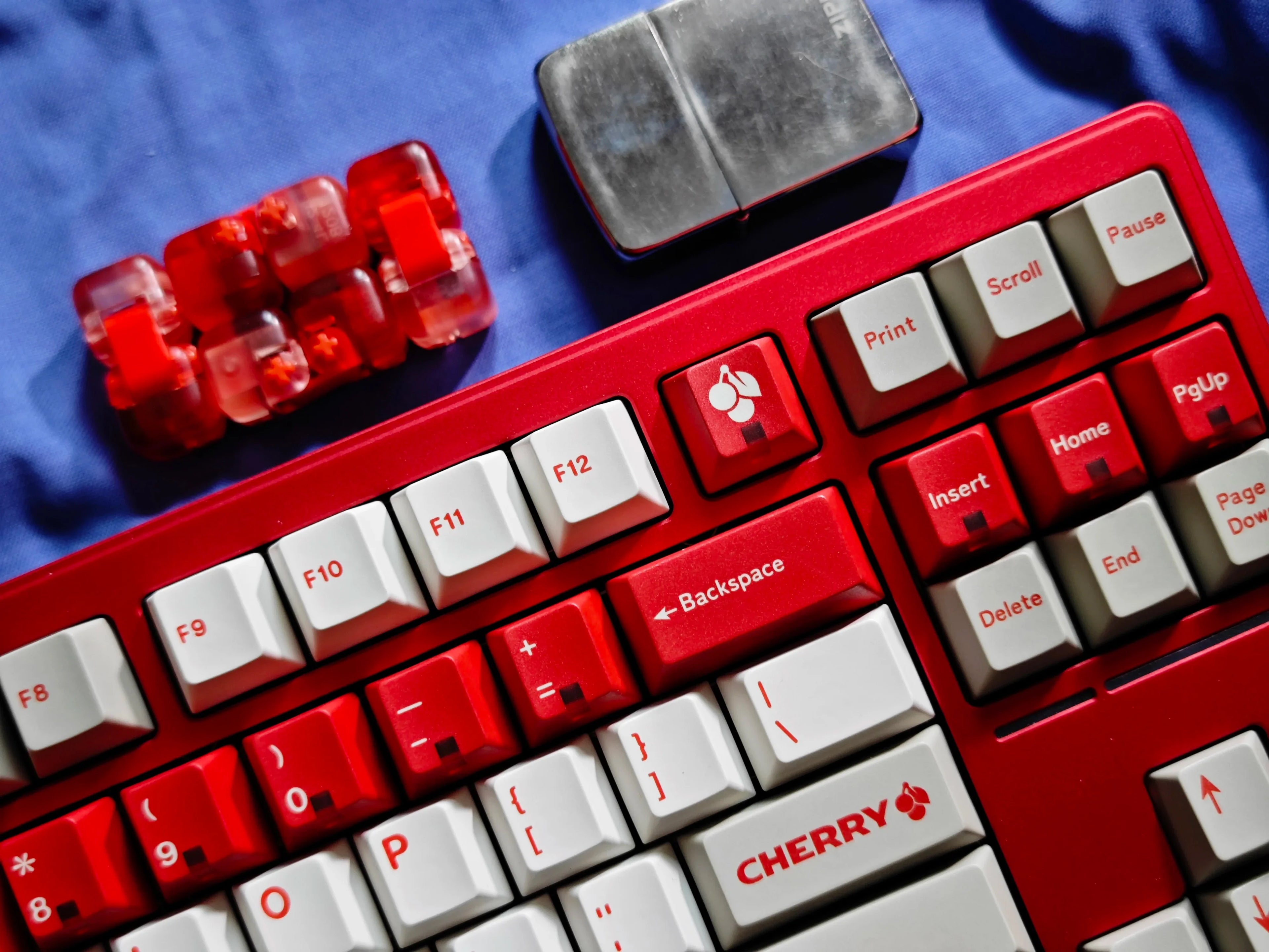 GMK Red Alert Theme Keycaps Cherry Profile PBT Thermal Sublimation Keycap Customized Keycaps Compatible with Mechanical Keyboard