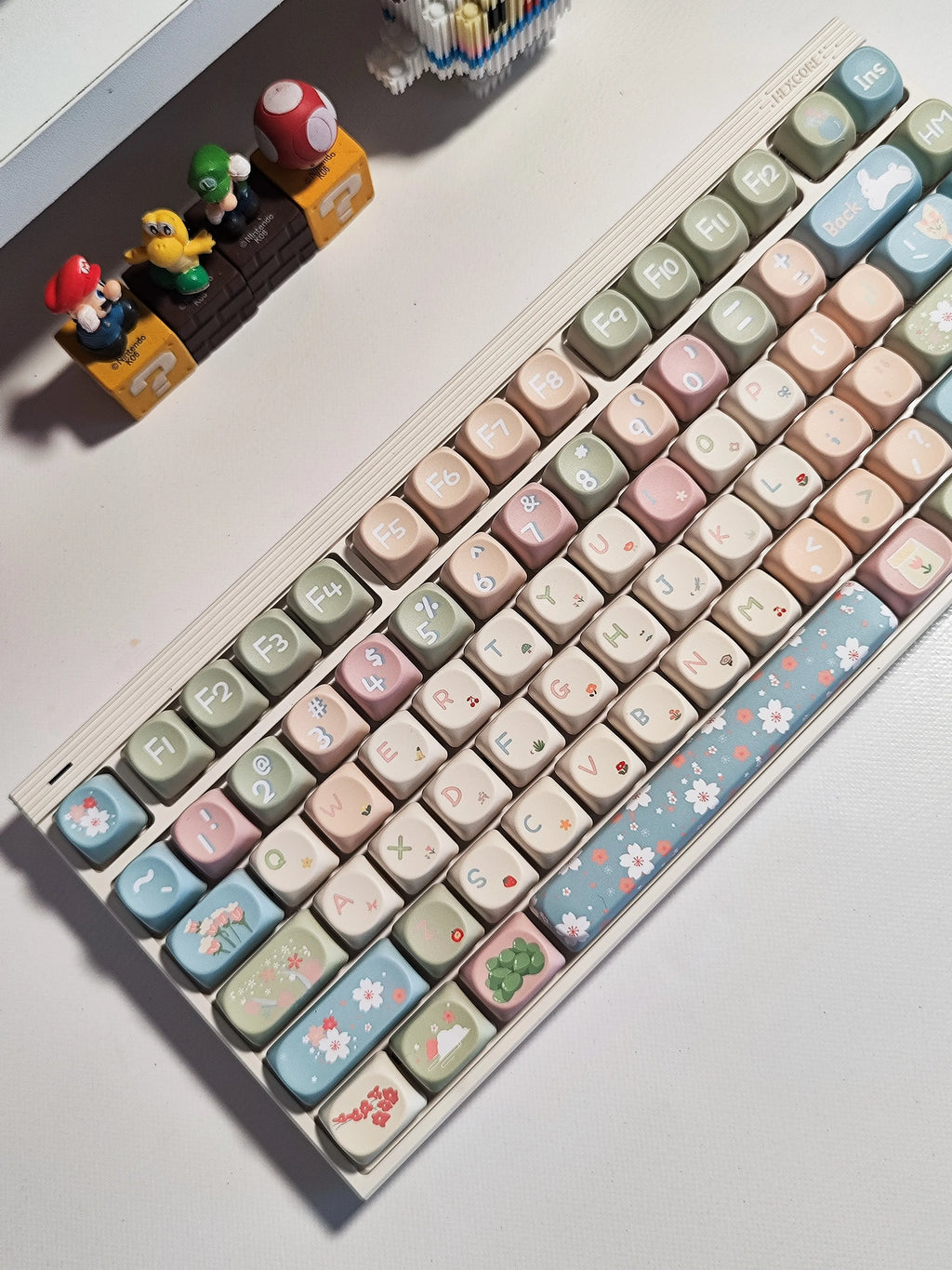 MOA Keycaps Cute Alice Keycaps Cute Keycaps 141 Keys PBT Sublimation Mechanical Keyboard Cap 2.25 U 2.75U