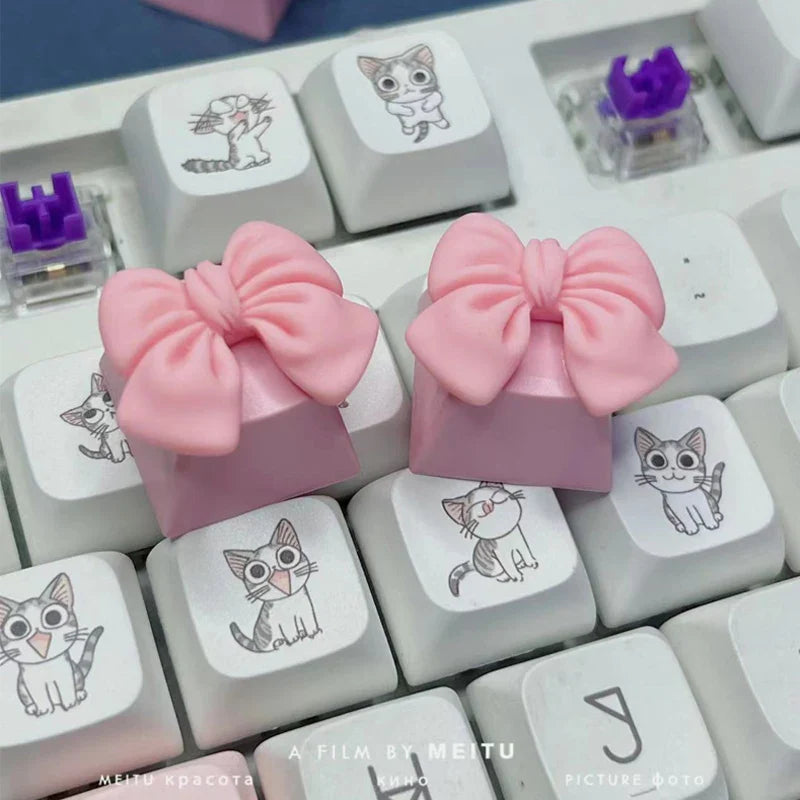 DIY Handmade Customized Pink Butterfly Keycap Transparent Cross Axis Game Girl Pink Mechanical Keyboard Keycap