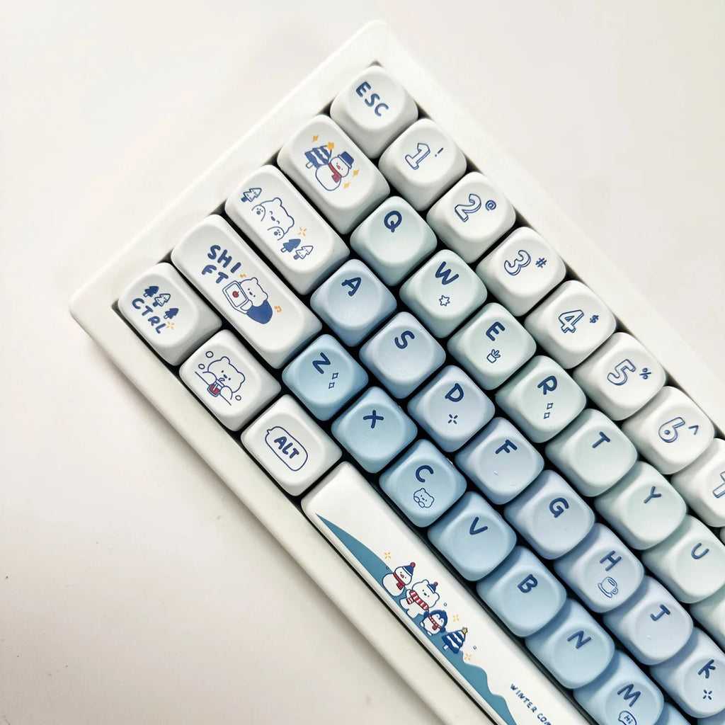 K135 Cute Winter Bear Key Cap MOA Profile Keycaps for Mechanical Keyboard Gaming Pbt for Mx Switches Keycap